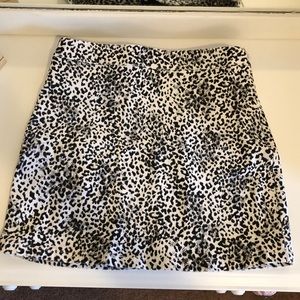 Forever 21 Black and White Cheetah Print Skirt.